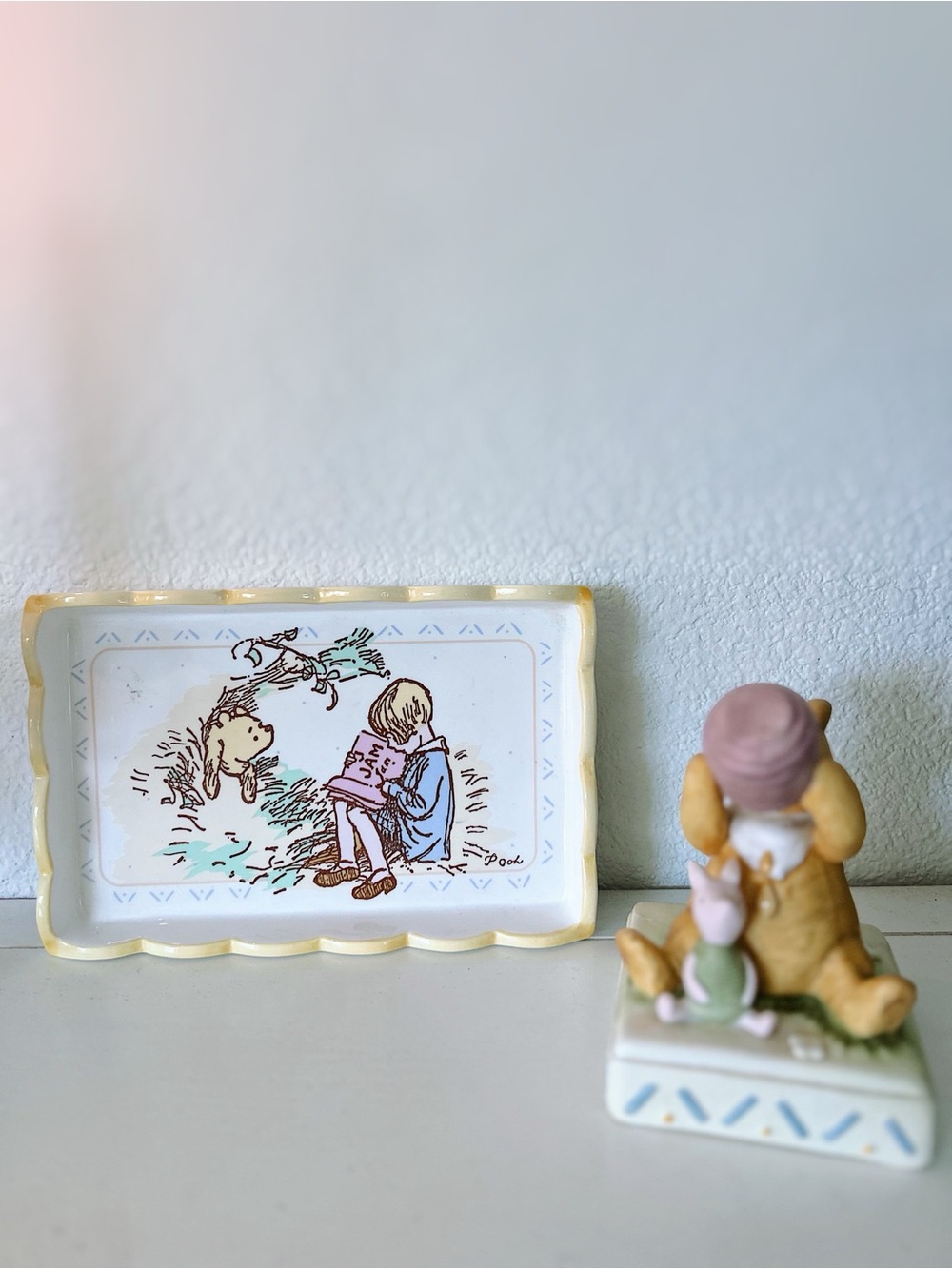 Vintage Disney Classic Winnie The Pooh And Piglet Ceramic Lamp And Tray Set